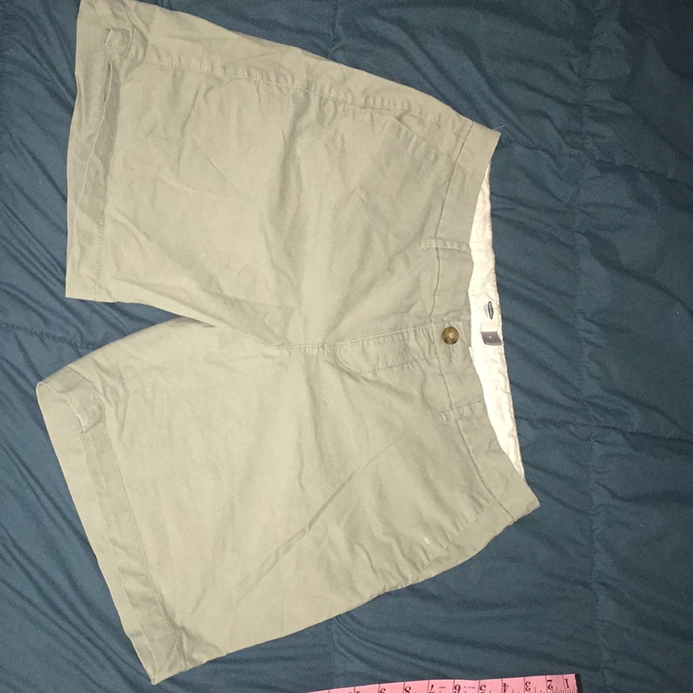 Old Navy thyme green everyday twill shorts